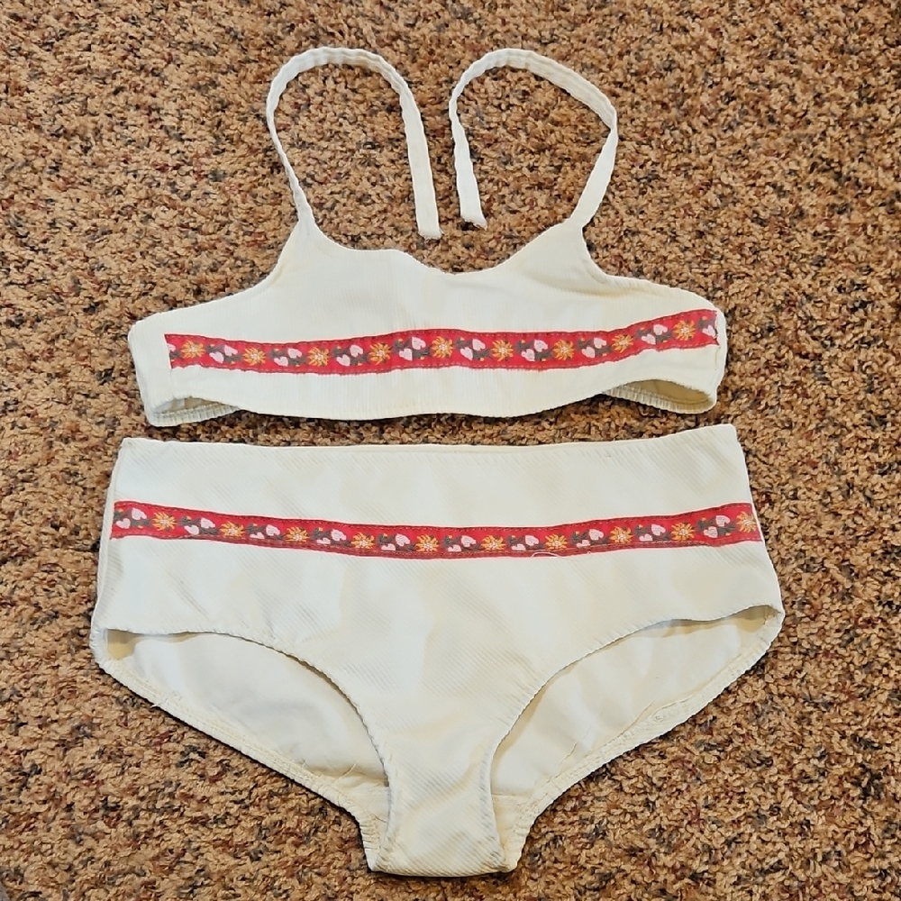 VINTAGE GIRLS KIDS White Bikini Set with Red Floral Trim SWIMSUIT 70s 80s - Picture 1 of 9